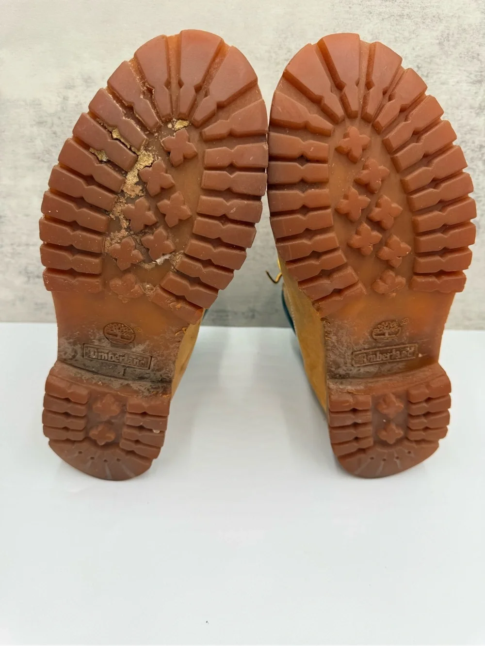 Timberland 10061 Men’s 10.5M Premium 6” Waterproof Boots Wheat Leather